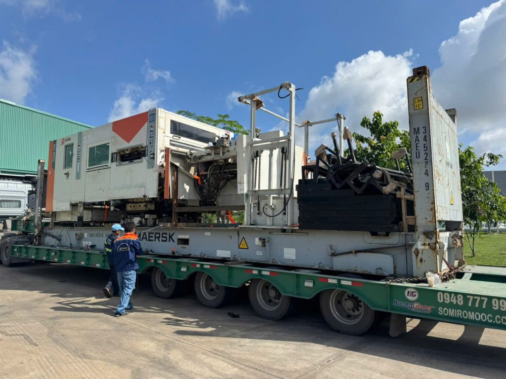 DELIVERY OF 1650mm AUTOMATIC DIE-CUTTING MACHINE